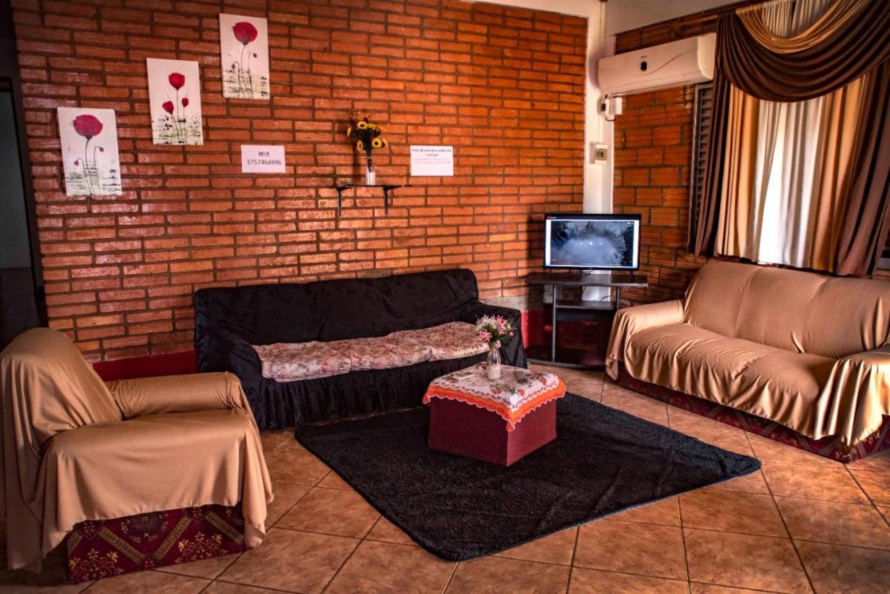 Iguazu Alojamiento "La Casa" Puerto Iguazú Exterior foto